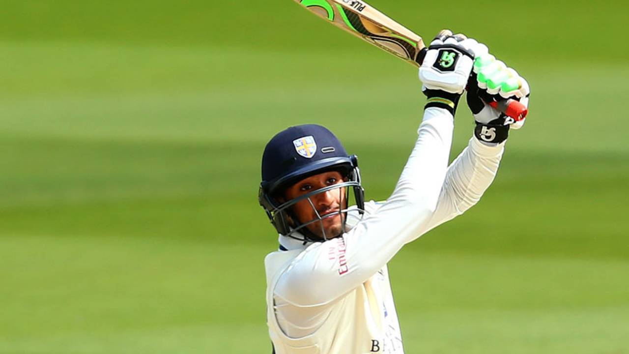 Usman Arshad swung a couple of boundaries, Middlesex v Durham, County Championship Division One, Lord's, 3rd day, May 4, 2015