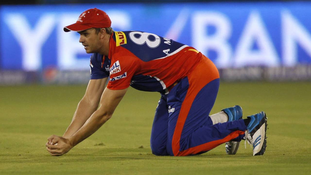 Albie Morkel takes the catch to dismiss Shikhar Dhawan, Delhi Daredevils v Sunrisers Hyderabad, IPL 2015, Raipur, May 9, 2015