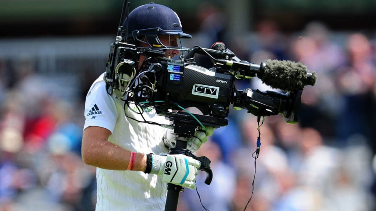 Batsman, cameraman: Joe Root can do just about everything, England v New Zealand, 1st Investec Test, Lord's, 1st day, May 21, 2015
