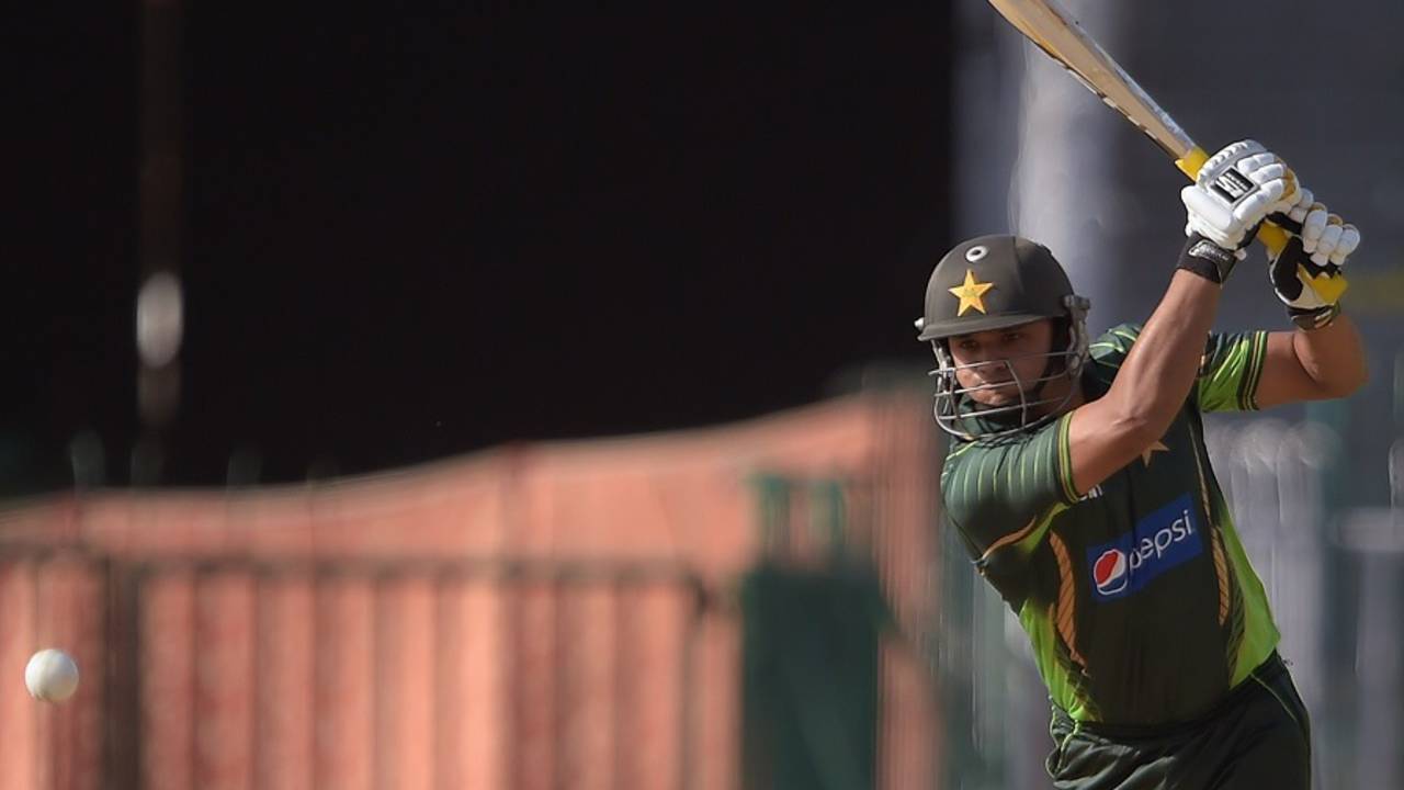 Azhar Ali drills down the ground, Pakistan v Zimbabwe, 1st ODI, Lahore, May 26, 2015