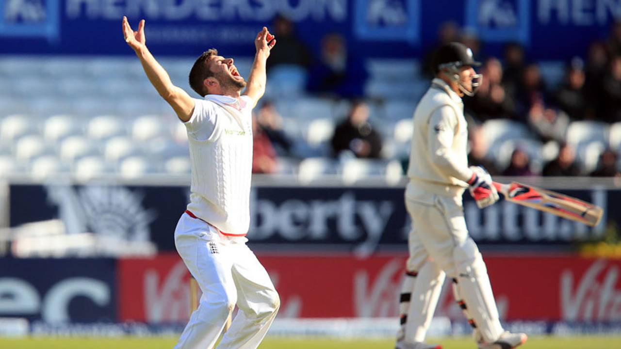 Mark Wood broke a century stand when he had Brendon McCullum lbw, England v New Zealand, 2nd Investec Test, Headingley, 3rd day, May 31, 2015