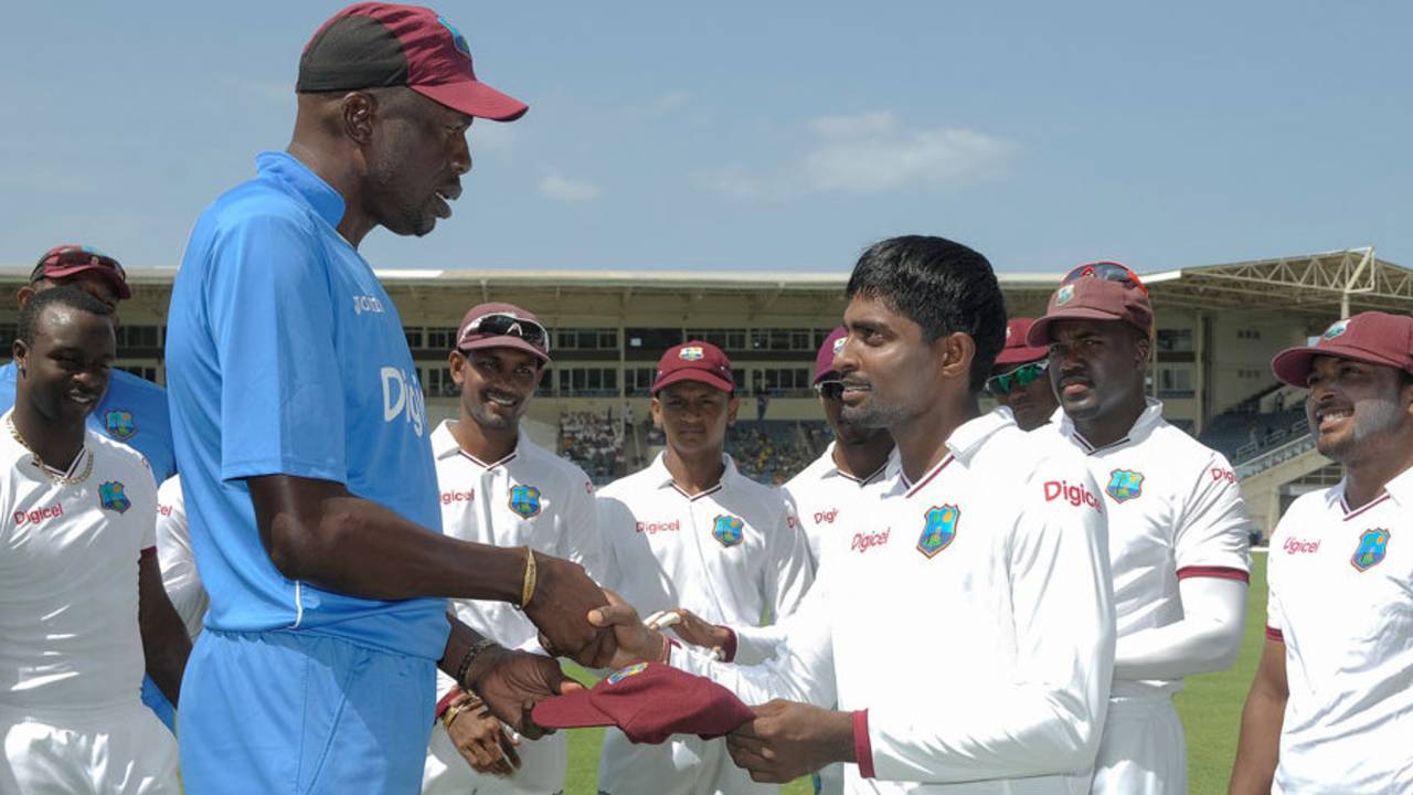 Rajendra Chandrika receives his Test cap from Curtly Ambrose, West Indies v Australia, 2nd Test, 1st day, Kingston, June 11, 2015