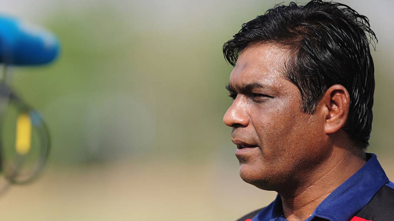 Rashid Latif speaks to the media, Karachi, April 26, 2014