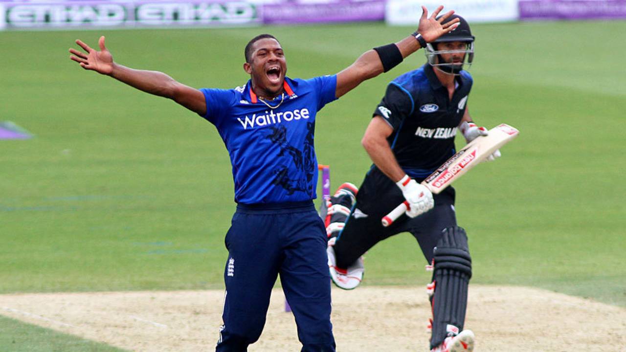 Chris Jordan had Grant Elliott lbw but endured a very expensive day, England v New Zealand, 2nd ODI, Kia Oval, June 12, 2015