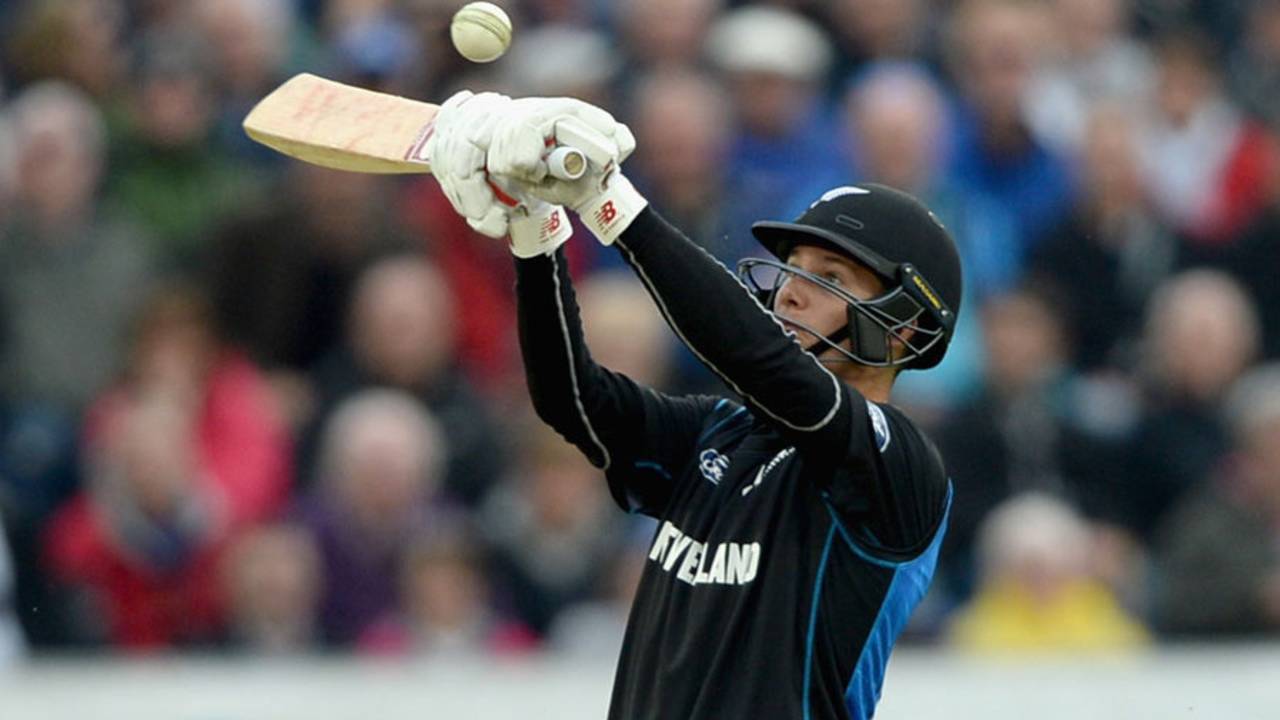 Ben Wheeler improvised during his 39 off 28 balls, England v New Zealand, 5th ODI, Chester-le-Street, June 20, 2015