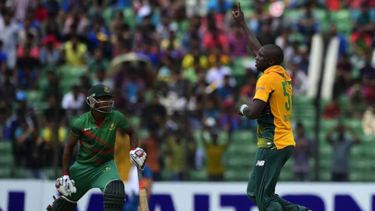 Legspinner Eddie Leie celebrates a wicket, BCB XI v South Africans, Fatullah, July 3, 2015