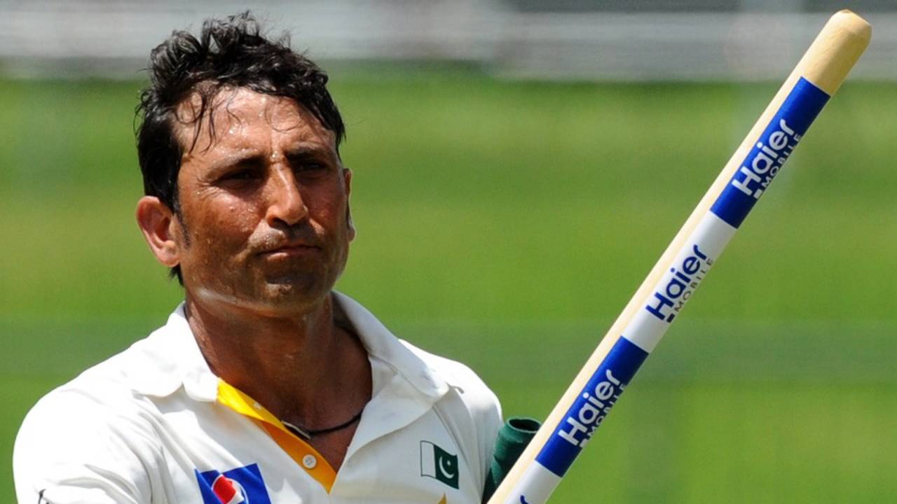 The hero: Younis Khan after his side clinched the series 2-1, Sri Lanka v Pakistan, 3rd Test, Pallekele, 5th day, July 7, 2015