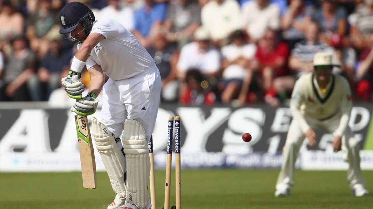 Ian Bell is bowled by Mitchell Johnson, England v Australia, 1st Investec Ashes Test, Cardiff, 3rd day, July 10, 2015