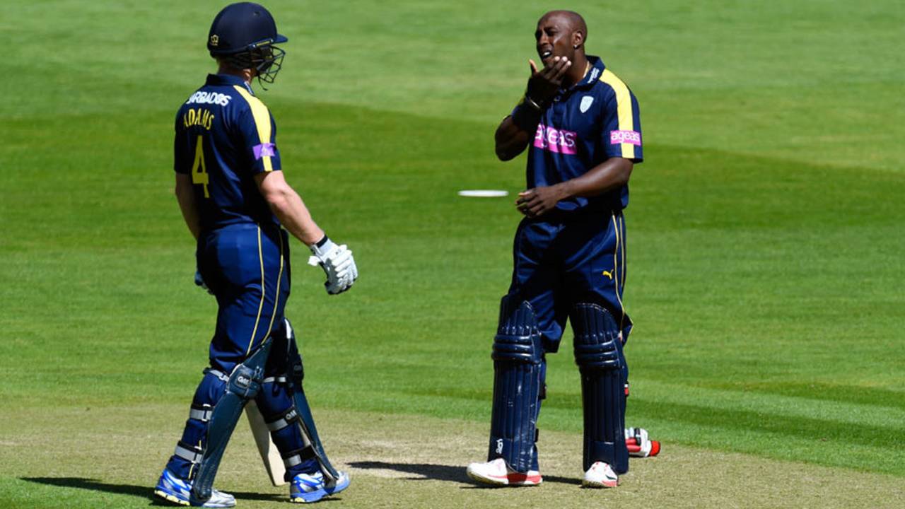 Michael Carberry took a blow on the jaw, Glamorgan v Hampshire, Royal London Cup, Group B, Cardiff, August 2, 2015