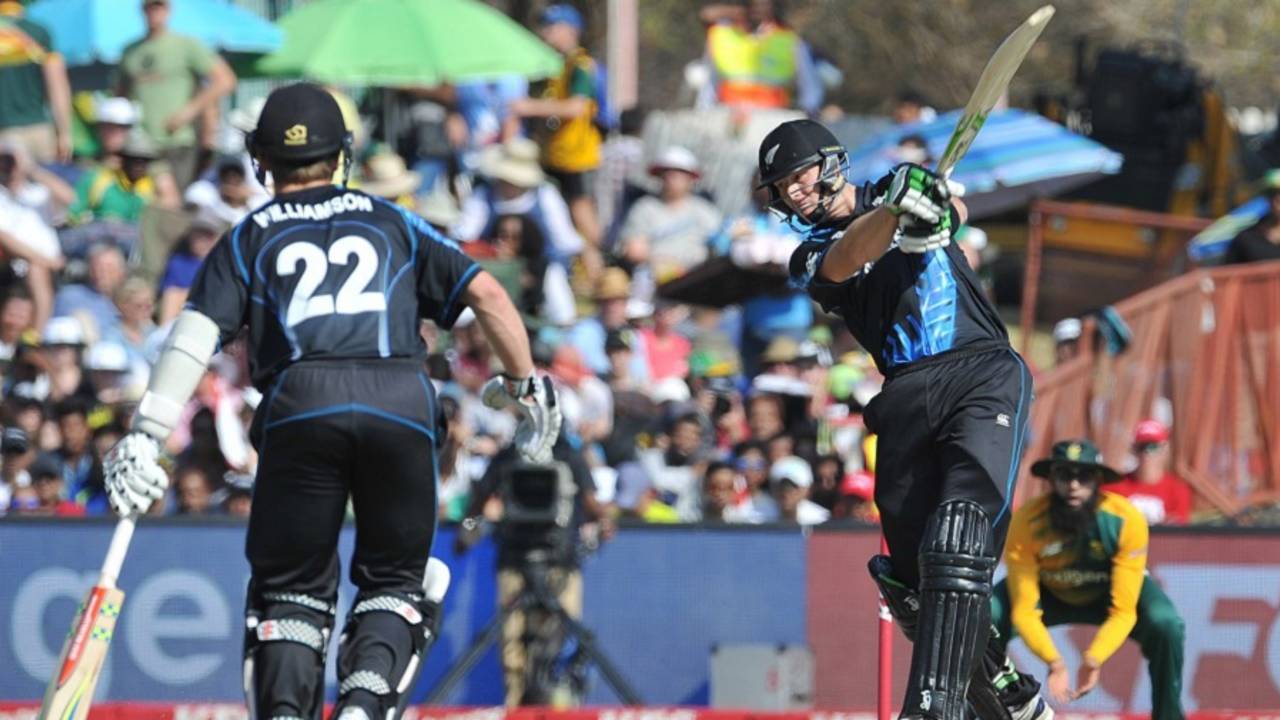 Martin Guptill hammers the ball down the ground, South Africa v New Zealand, 2nd T20I, Centurion, August 16, 2015