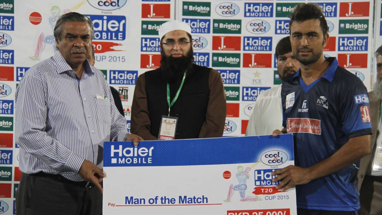 Abdul Ameer picked up the Man-of-the-Match award for his three wickets, Karachi Region Blues v Multan Region, 1st semi-final, Haier Mobile T20 Cup, Rawalpindi, September 14, 2015