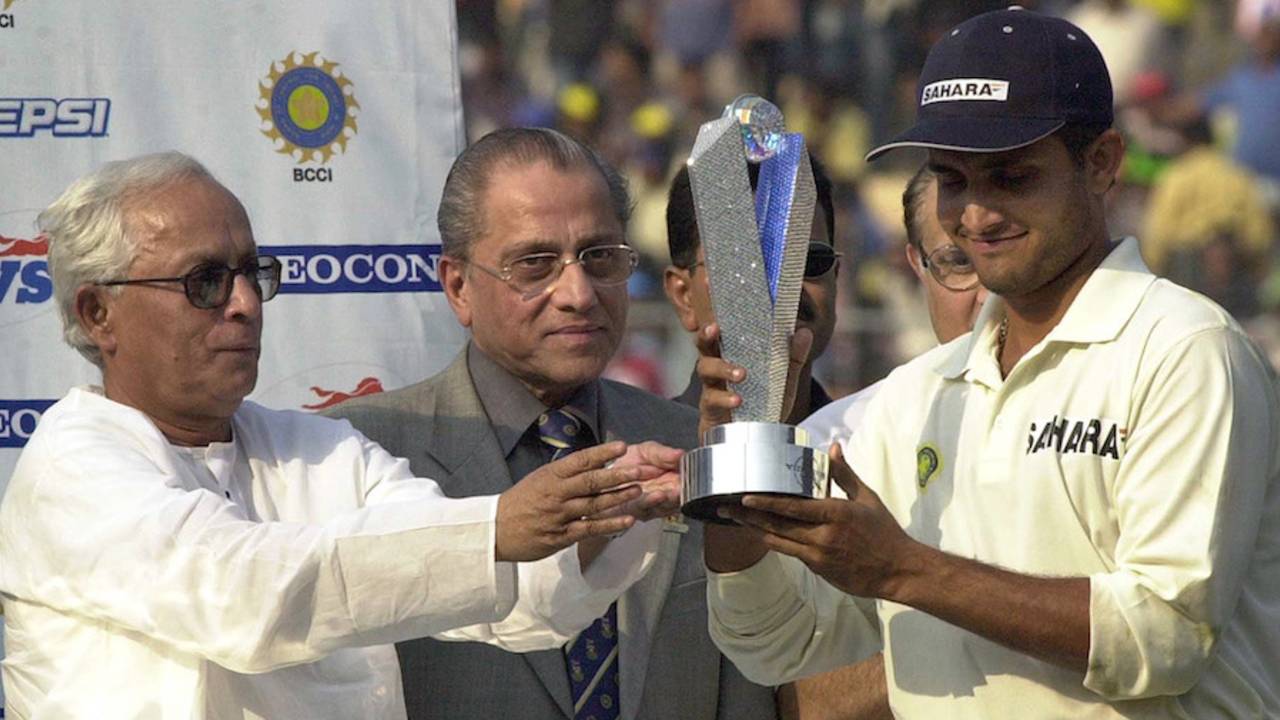 Sourav Ganguly receives the series trophy in the company of Jagmohan Dalmiya, India v South Africa, 2nd Test, Calcutta, 5th day, December 2, 2004