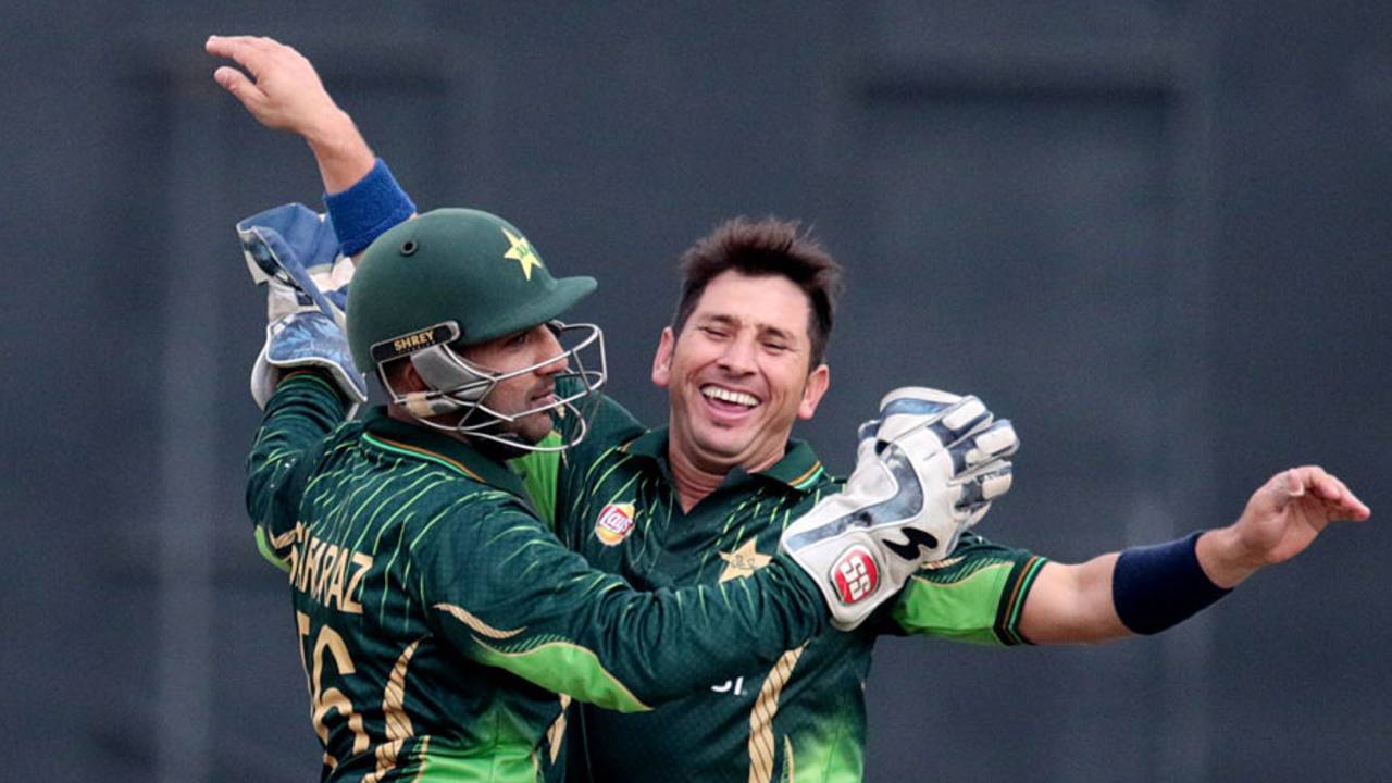 Yasir Shah flummoxed Zimbabwe's middle order with his variations&nbsp;&nbsp;&bull;&nbsp;&nbsp;AFP
