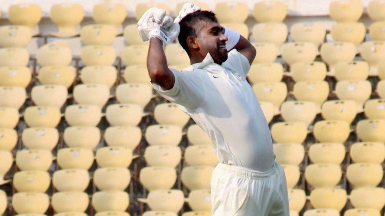 Aditya Shanware celebrates his hundred on debut, Vidarbha v Odisha, Ranji Trophy 2015-16, Group A, Nagpur, 1st day, October 1, 2015