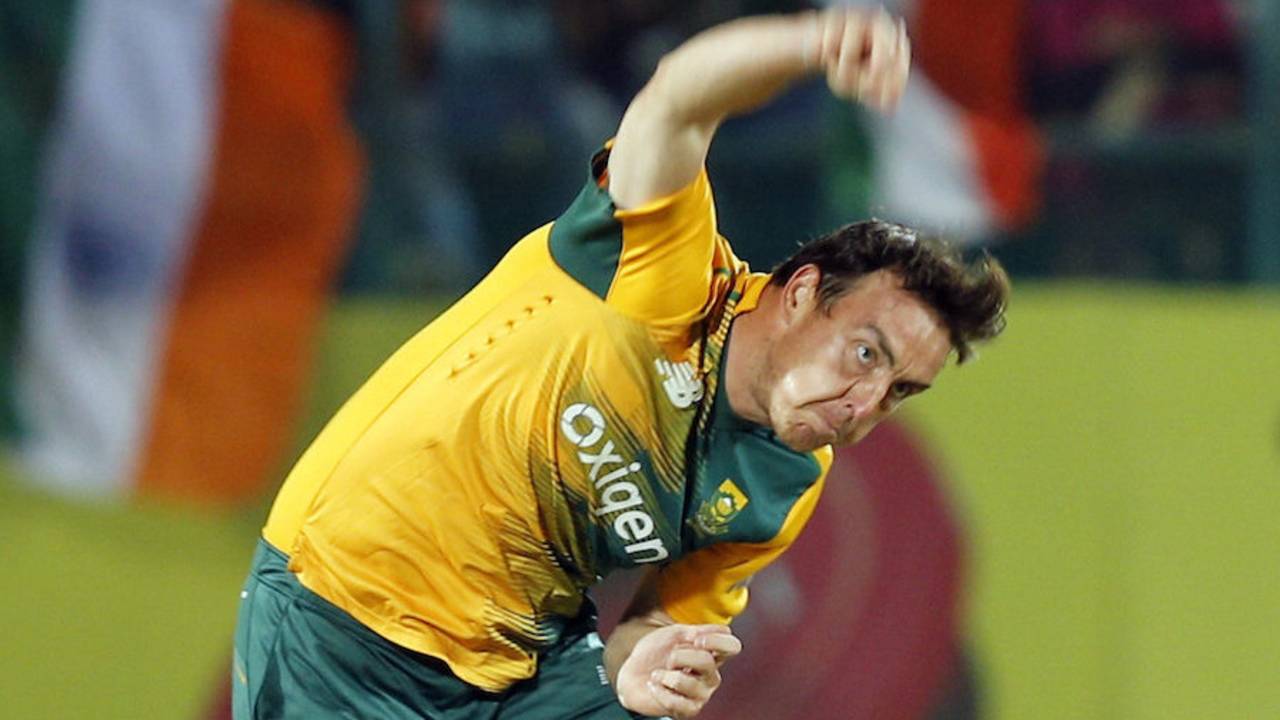 Kyle Abbott opened the bowling, India v South Africa, 1st T20, Dharamsala, October 2, 2015