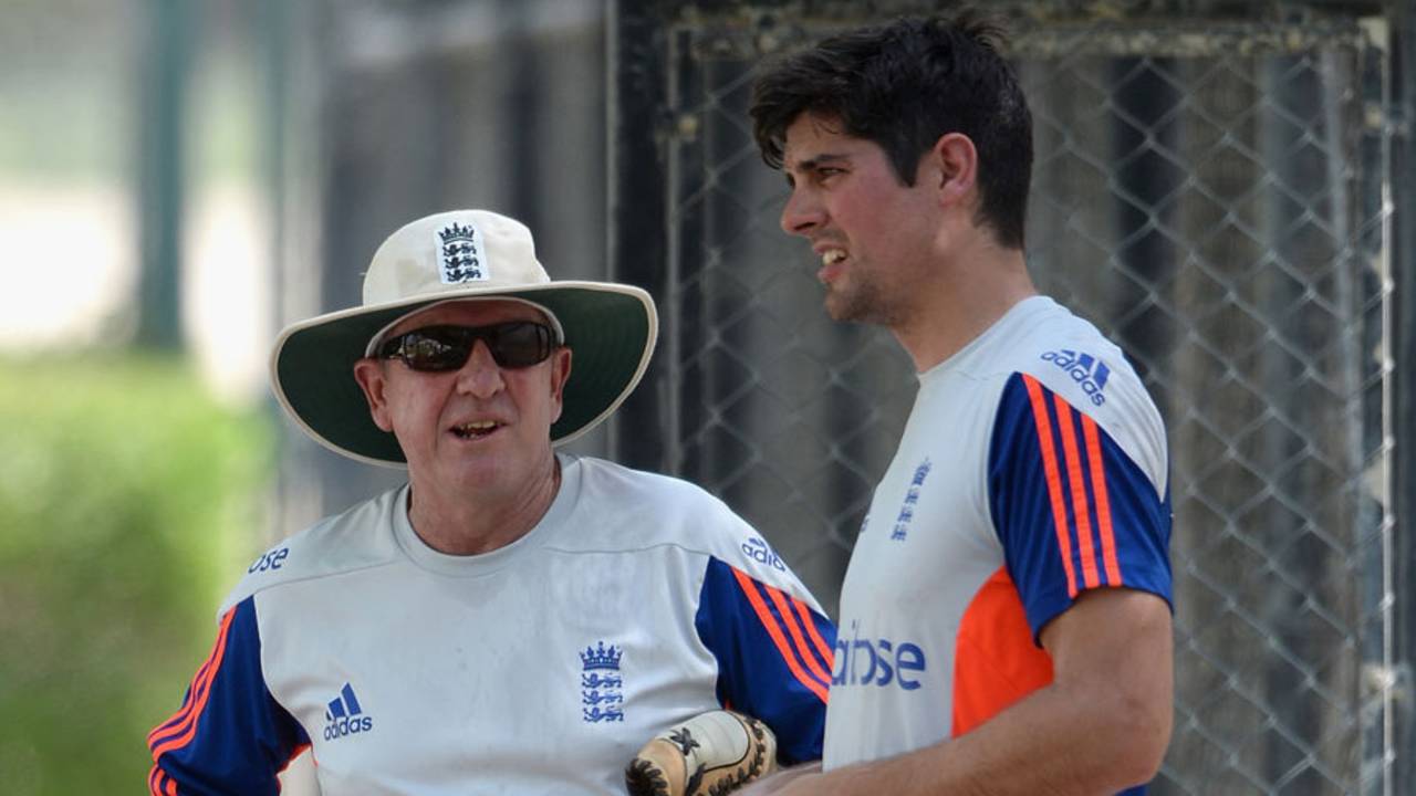 Trevor Bayliss and Alastair Cook have a chat in the shade, Dubai, October 3, 2015