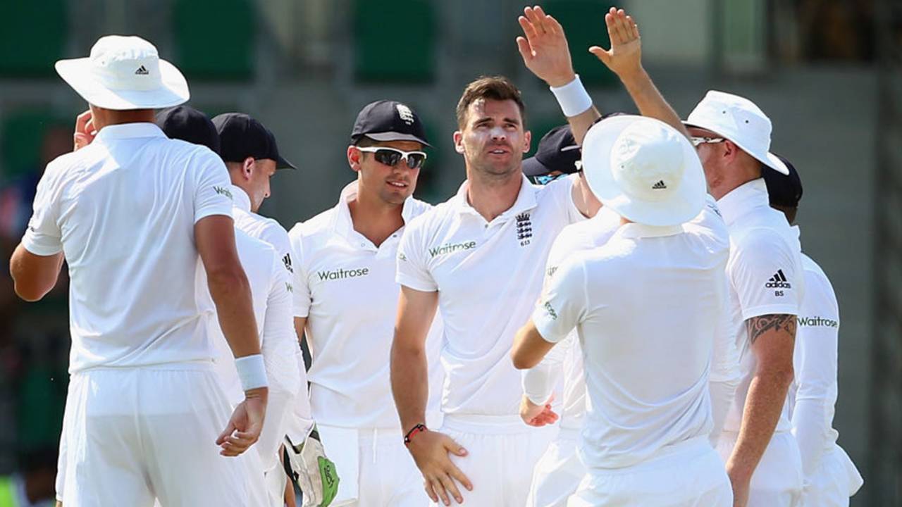 James Anderson struck in his second over, Pakistan v England, 1st Test, Abu Dhabi, 1st day, October 13, 2015