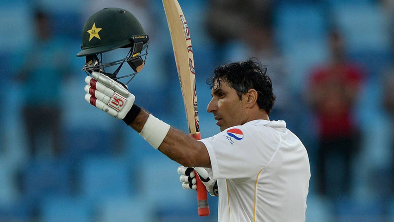 Misbah-ul-Haq brought up his century in the final over of the day, Pakistan v England, 2nd Test, Dubai, 1st day, October 22, 2015