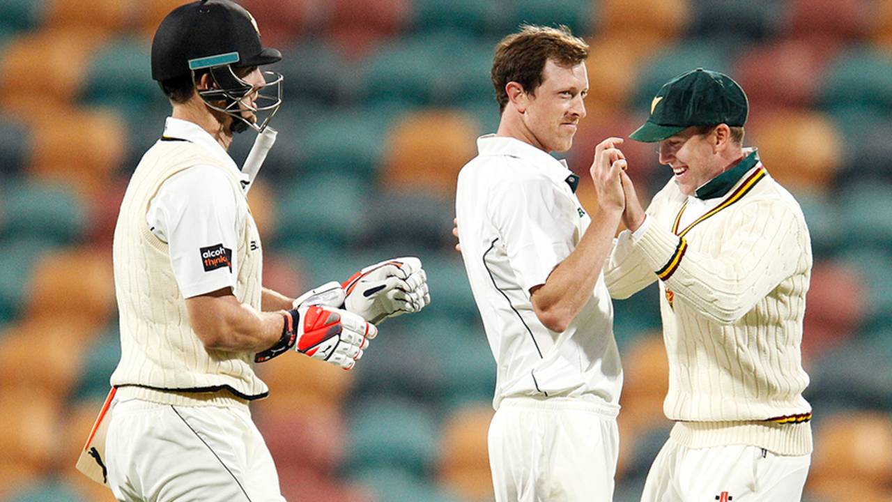 Andrew Fekete picked up two wickets, Tasmania v Western Australia, Sheffield Shield 2015-16, Hobart, 1st day, October 28, 2015