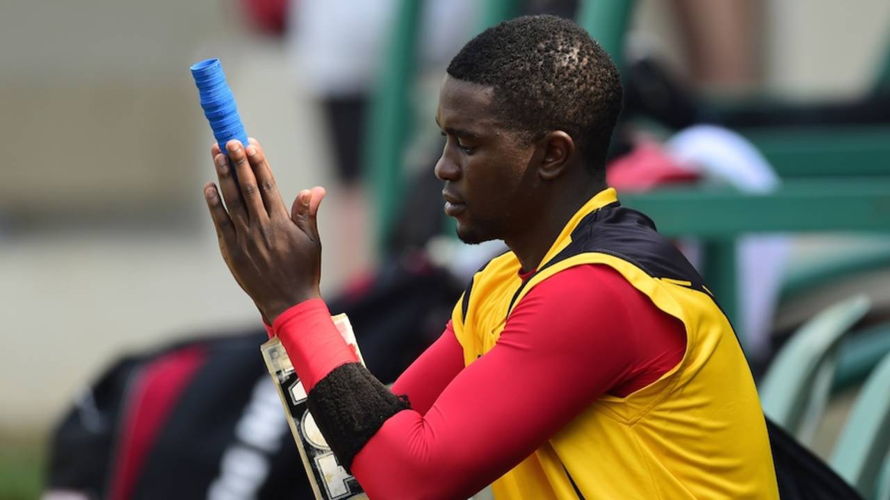 Elton Chigumbura is contemplating a move up the batting order to allow himself a chance to play more freely&nbsp;&nbsp;&bull;&nbsp;&nbsp;AFP