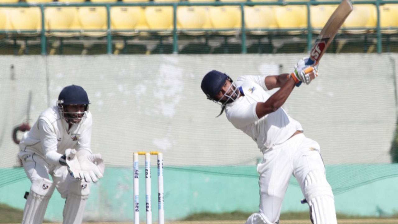 Paras Dogra Photos Image Gallery and Match Pictures