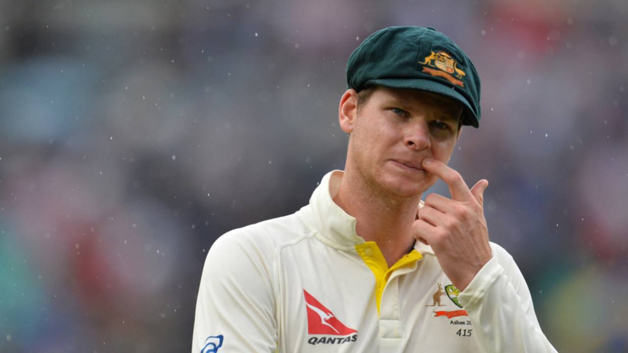 Steve Smith on the field, England v Australia, fifth Test, day four, The Oval, August 23, 2015