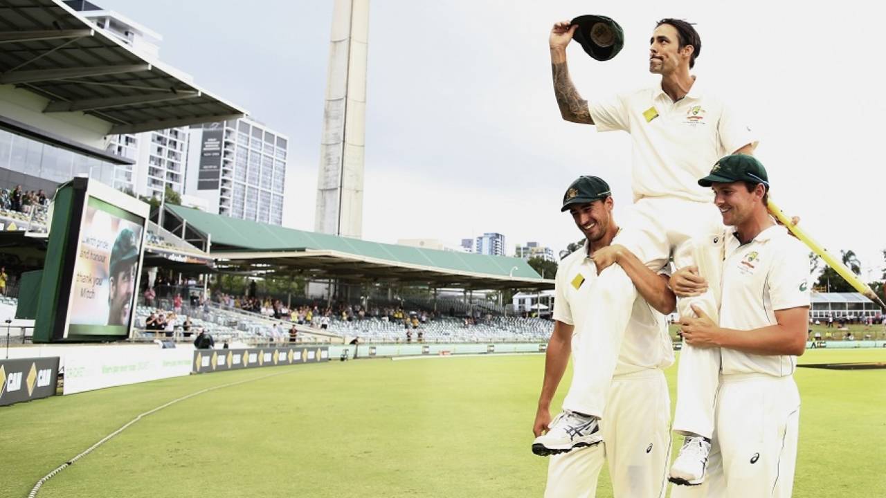 Mitchell Johnson is carried off on Mitchell Starc and Josh Hazlewood's shoulders, Australia v New Zealand, 2nd Test, Perth, 5th day, November 17, 2015