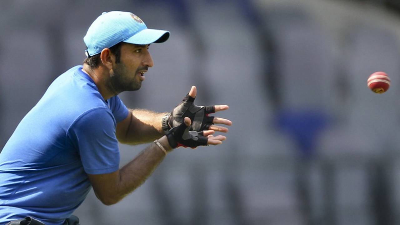 Cheteshwar Pujara tunes up his catching skills, Nagpur, November 24, 2015