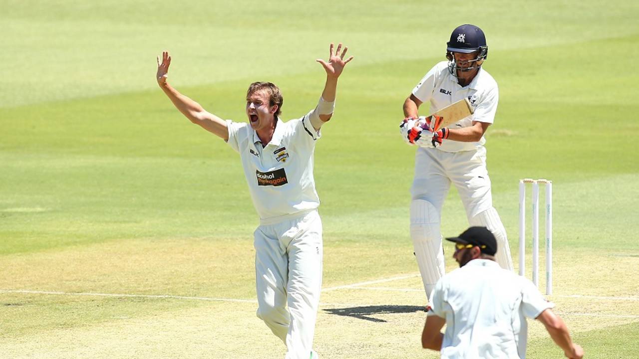 Joel Paris claimed 4 for 68 on first-class debut, Western Australia v Victoria, Sheffield Shield 2015-16, 1st day, Perth, November 27, 2015