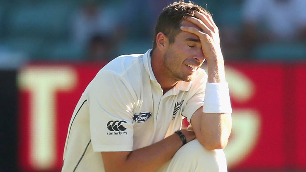 Tim Southee wears a dejected look after an appeal was turned down, Australia v New Zealand, 3rd Test, Adelaide, 3rd day, November 29, 2015