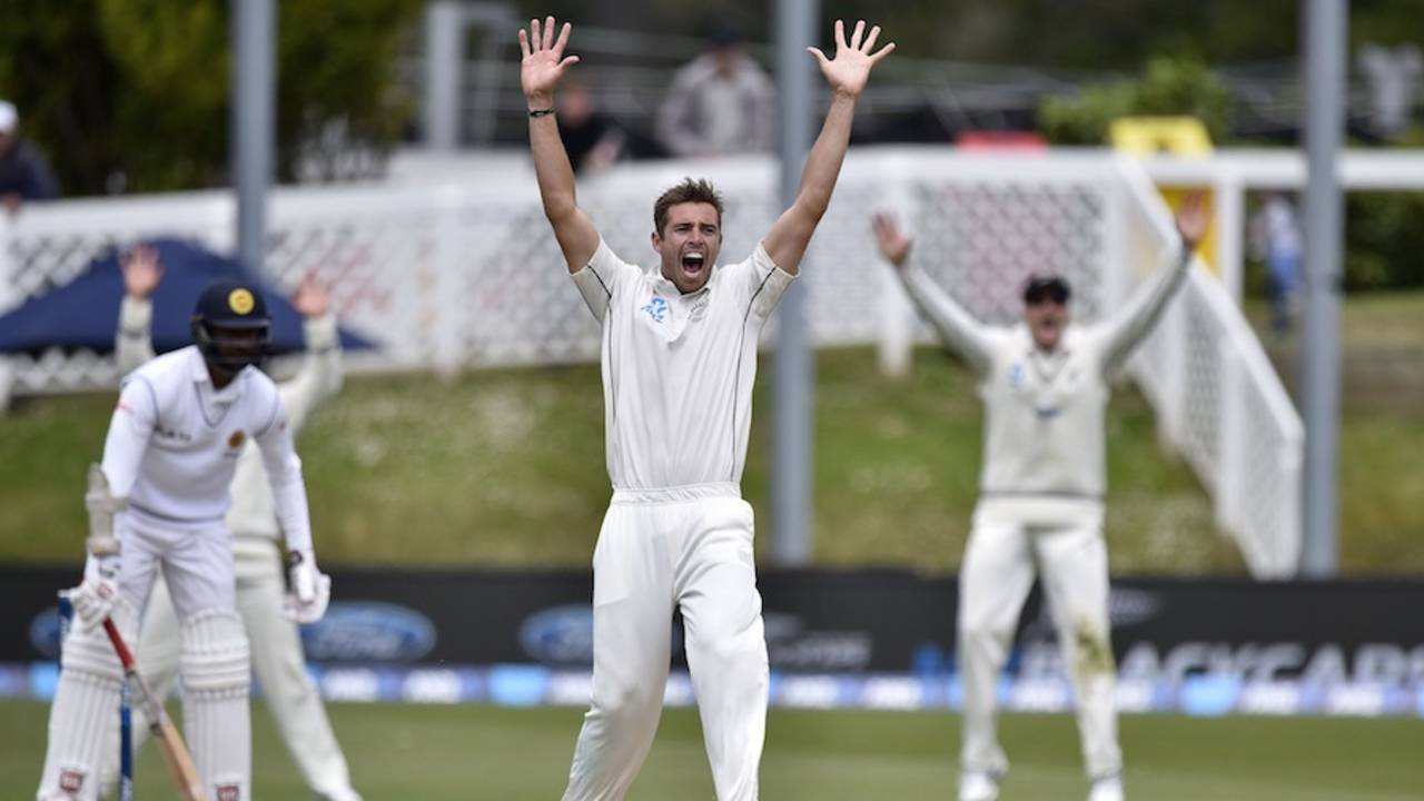 Tim Southee trapped Kituruwan Vithanage lbw, New Zealand v Sri Lanka, 1st Test, Dunedin, 5th day, December 14, 2015
