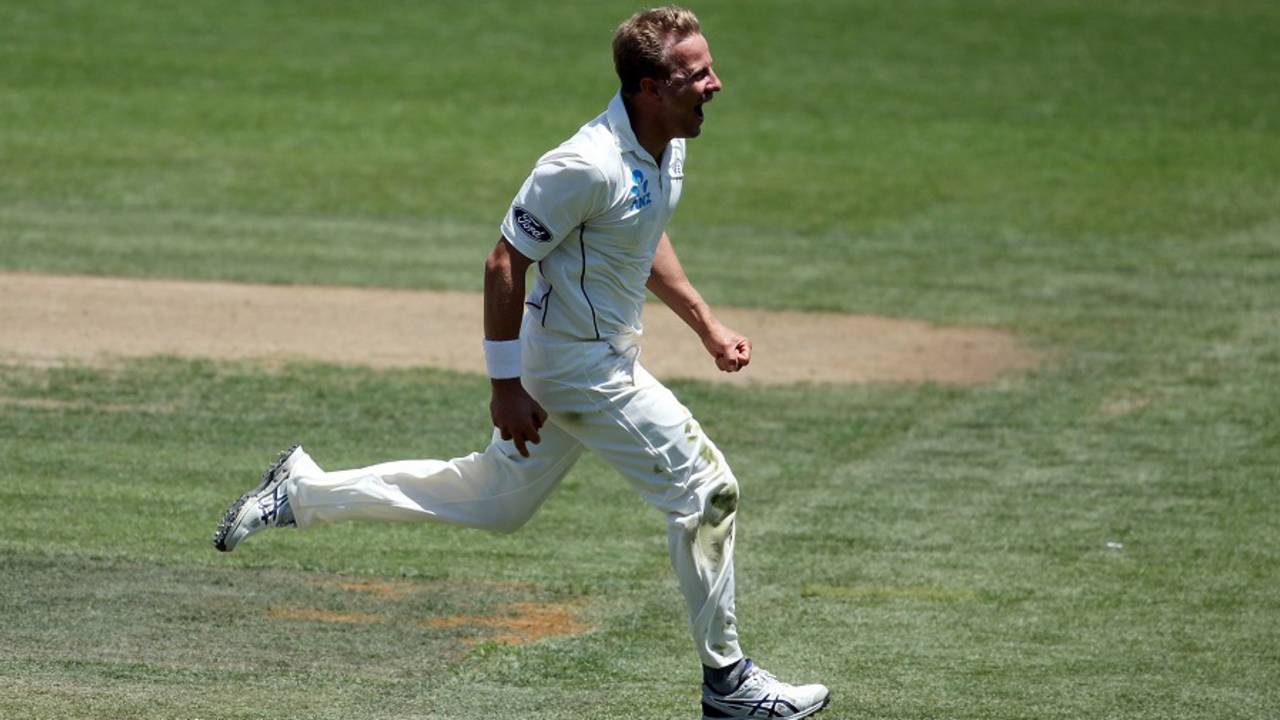 Neil Wagner is pumped after taking a wicket, New Zealand v Sri Lanka, 2nd Test, Hamilton, 3rd day, December 20, 2015