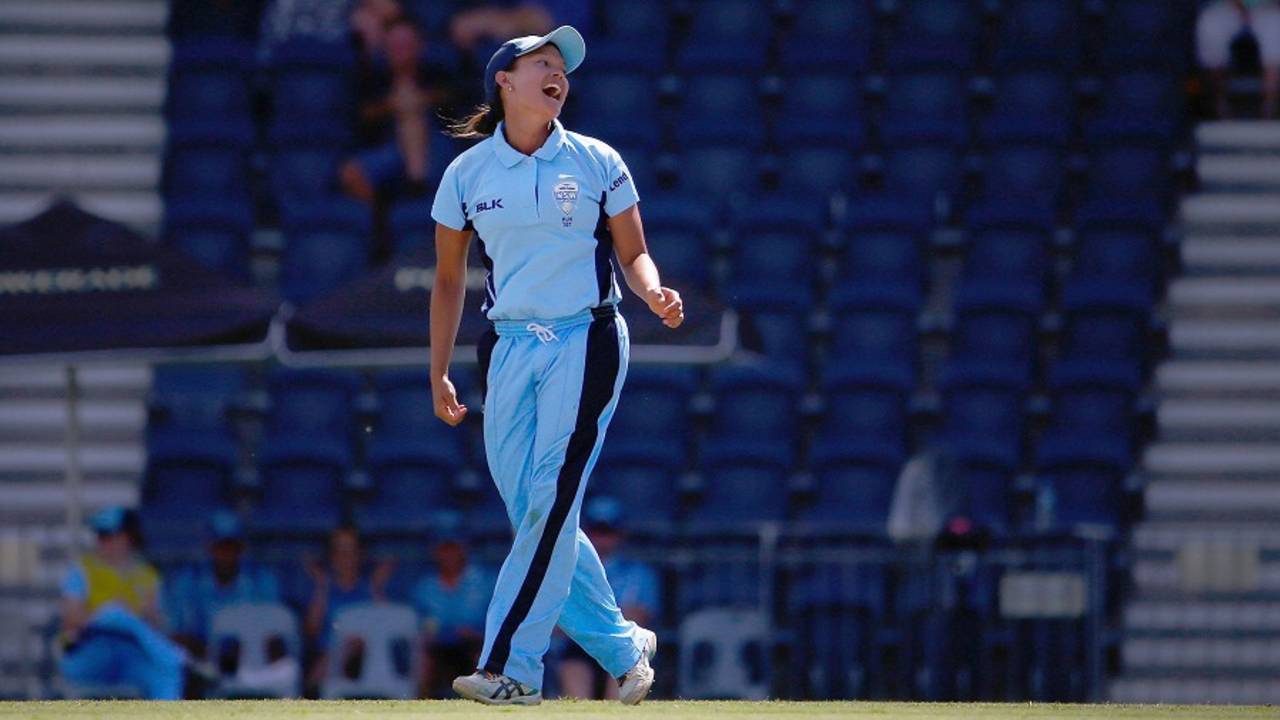 Angela Reakes on the field, New South Wales v South Australia, WNCL final, Sydney, January 25, 2015