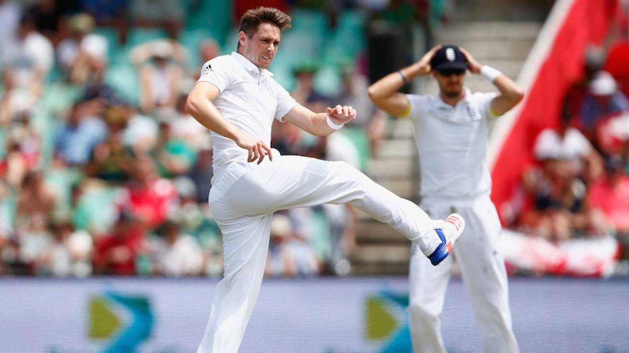 Chris Woakes managed to find Hashim Amla's...but the catch went down&nbsp;&nbsp;&bull;&nbsp;&nbsp;Getty Images