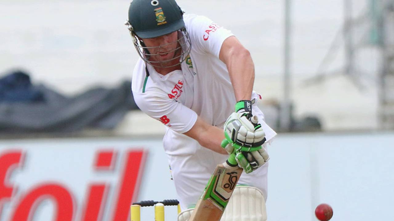 AB de Villiers set about defying England, South Africa v England, 1st Test, Durban, 4th day, December 29, 2015