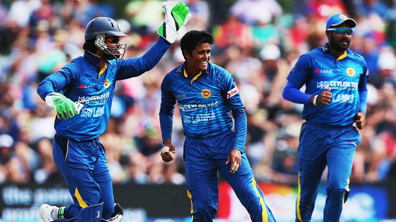 Jeffrey Vandersay celebrates after getting the wicket of Corey Anderson, New Zealand v Sri Lanka, 1st T20I,  Mount Maunganui, January 7, 2016