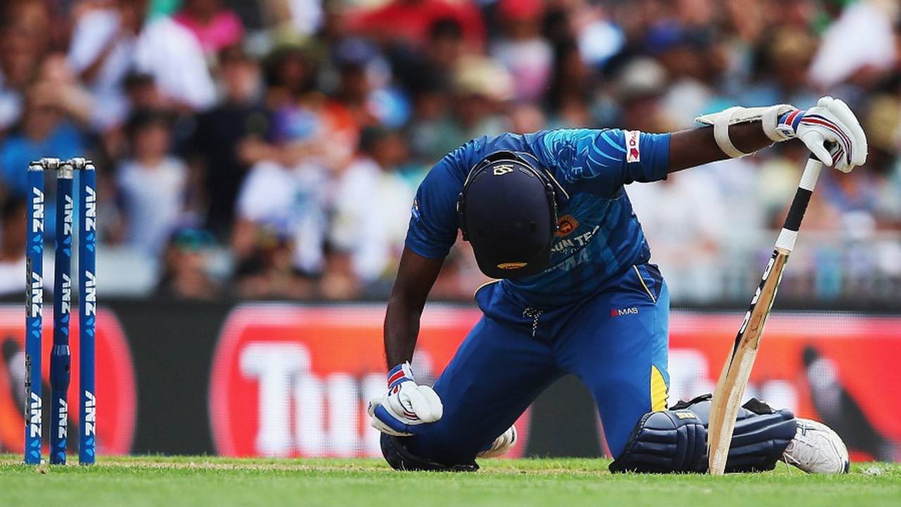 Angelo Mathews waged a lone battle for Sri Lanka, New Zealand v Sri Lanka, 2nd T20I, Auckland, January 10, 2016