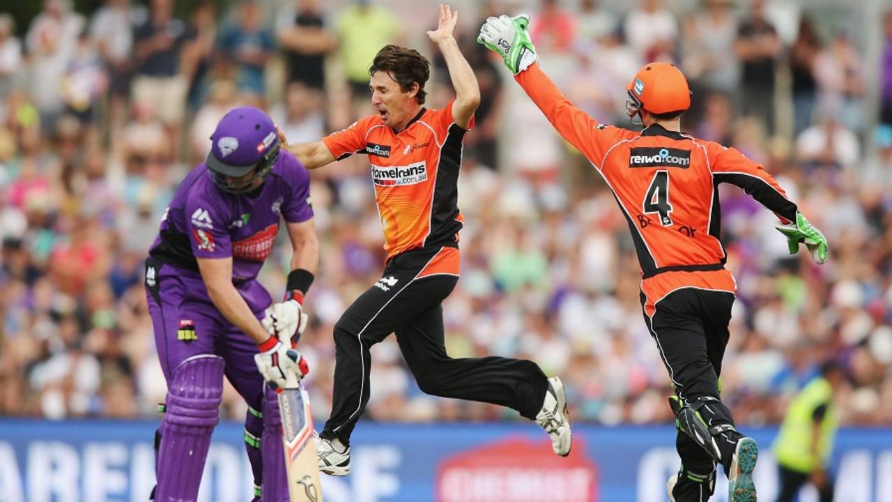 After five years with the Scorchers, Brad Hogg will join the Melbourne Renegades&nbsp;&nbsp;&bull;&nbsp;&nbsp;Cricket Australia/Getty Images