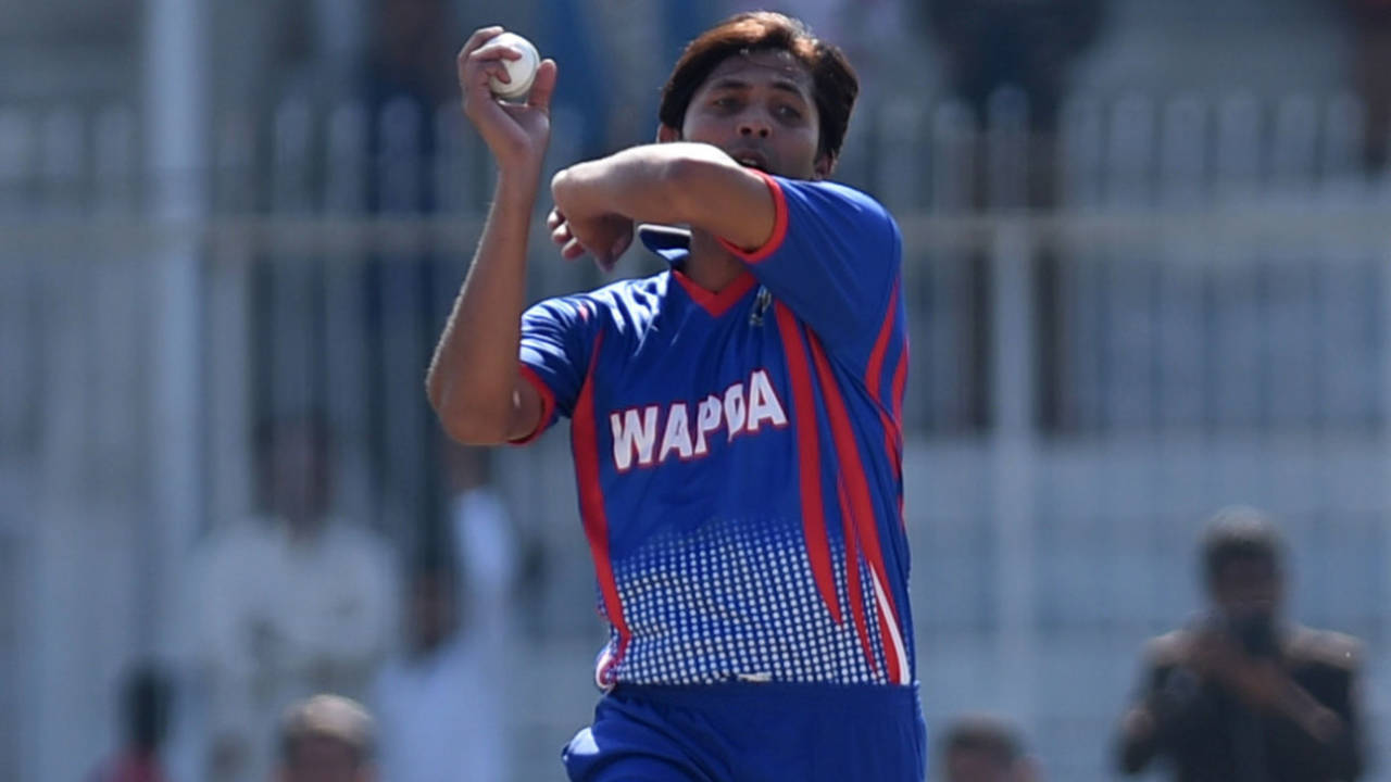 Mohammad Asif in his delivery stride&nbsp;&nbsp;&bull;&nbsp;&nbsp;AFP