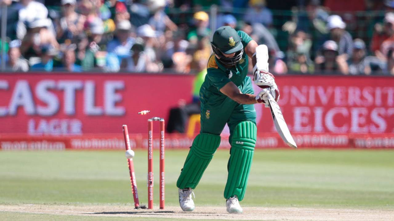 Hashim Amla was bowled for 4 by Reece Topley, South Africa v England, 2nd ODI, Port Elizabeth, February 6, 2016