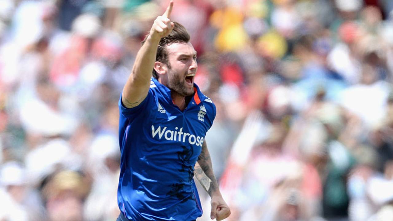 Reece Topley struck twice in two balls to jolt South Africa, South Africa v England, 5th ODI, Cape Town, February 14, 2016
