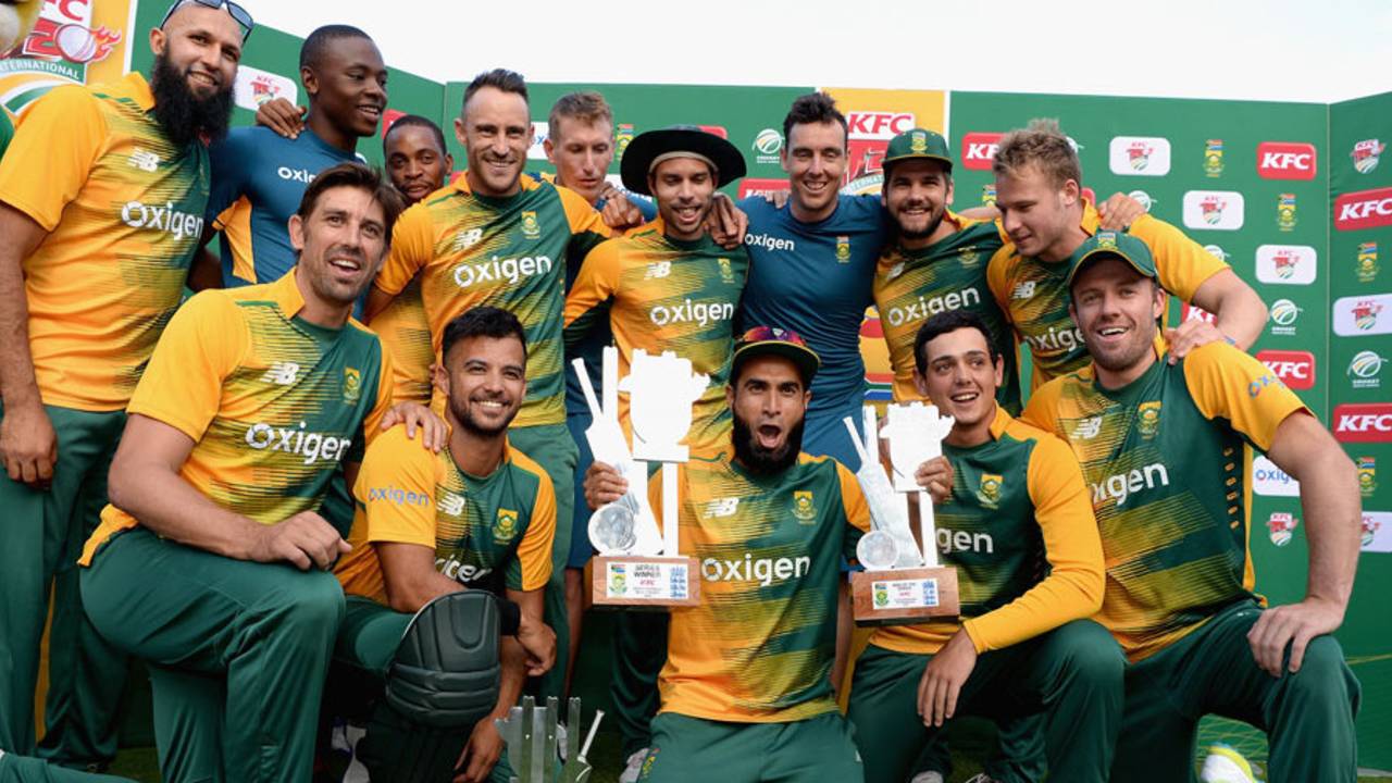 South Africa celebrated their series win, South Africa v England, 2nd T20, Johannesburg, February 21, 2016