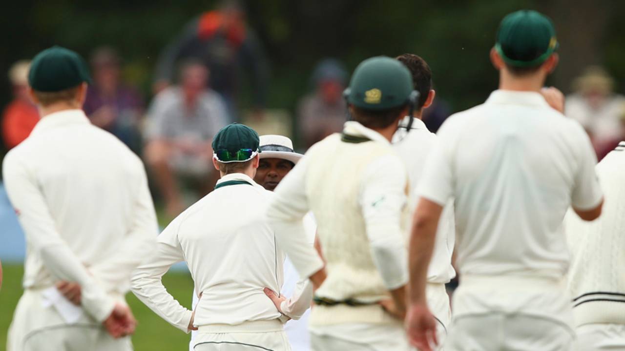 Steven Smith has a word with umpire Ranmore Martinesz after an unsuccessful review, New Zealand v Australia, 2nd Test, Christchurch, 4th day, February 23, 2016
