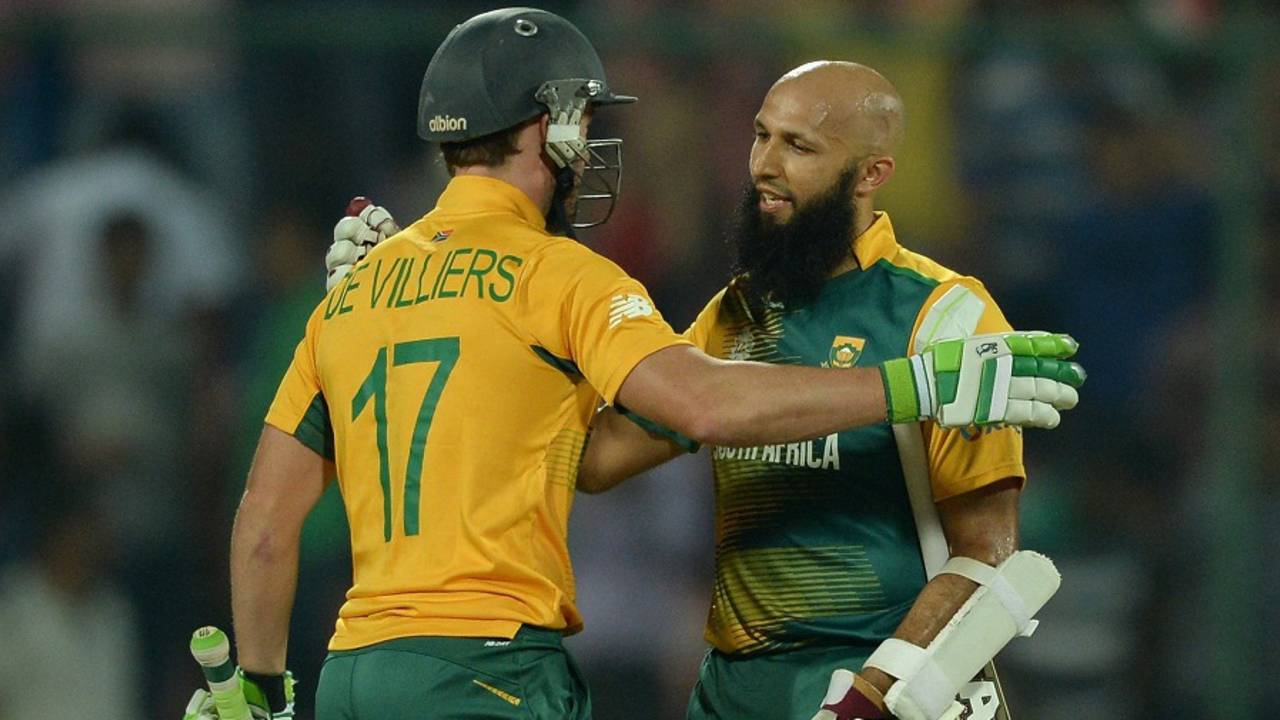 AB de Villiers and Hashim Amla hug each other after taking South Africa home, South Africa v Sri Lanka, World T20 2016, Group 1, Delhi, March 28, 2016