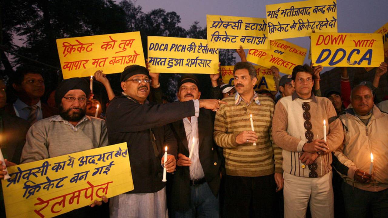 Kirti Azad and Madan Lal protest against the DDCA, September 30, 2009