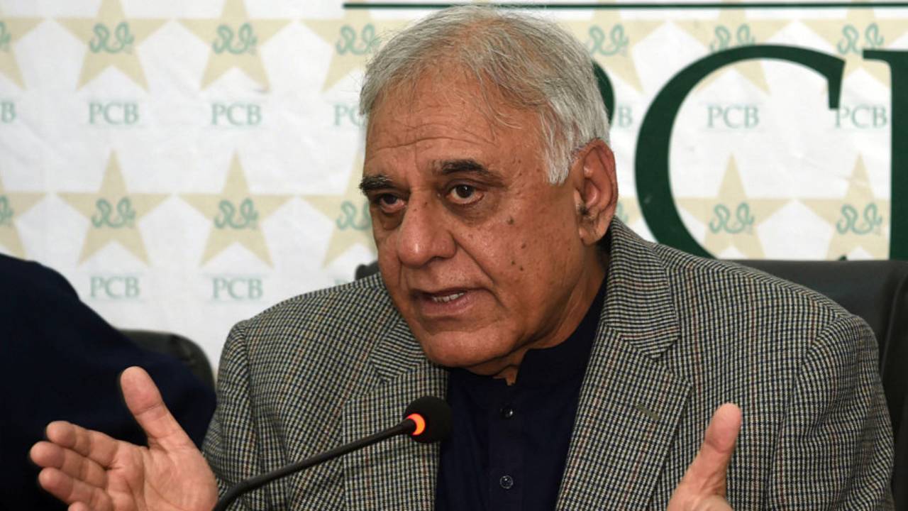 Haroon Rasheed at a press conference, January 1, 2016