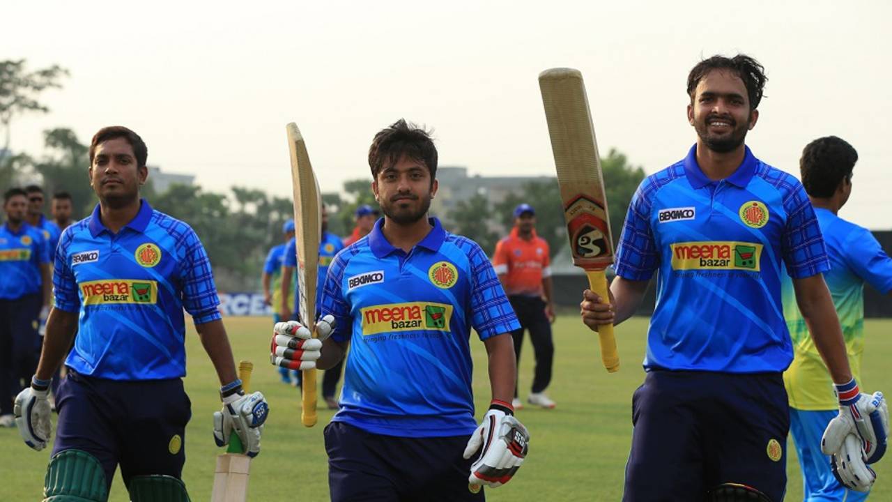 Jubair Hossain and Saqlain Sajib strung a match-winning 31 runs for the ninth wicket in only 16 balls for Abahani Limited&nbsp;&nbsp;&bull;&nbsp;&nbsp;BCB