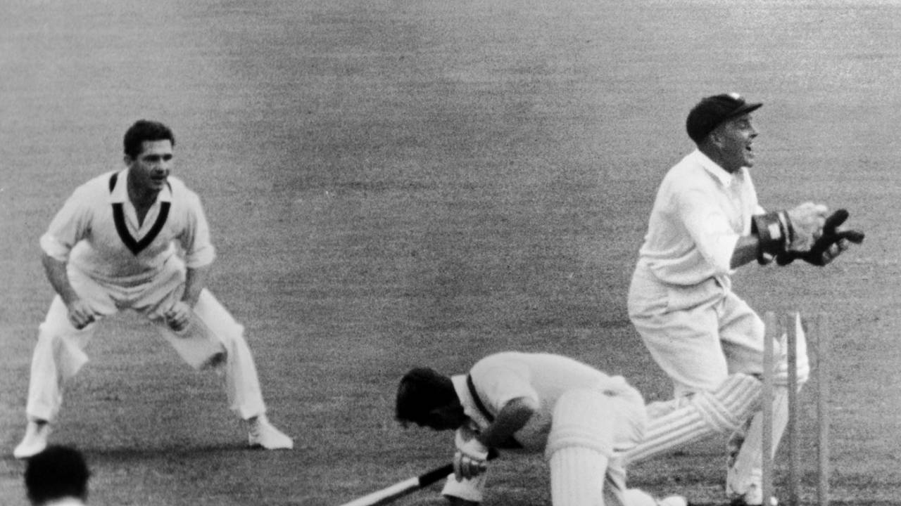 Wally Grout attempts to stump Roy Swetman, Australia v England, 3rd Test, Sydney, 2nd day, January 10, 1959