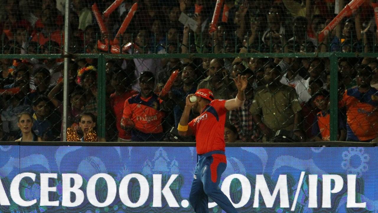 Shadab Jakati takes a catch to dismiss Rohit Sharma, Gujarat Lions v Mumbai Indians, IPL 2016, Kanpur, May 21, 2016