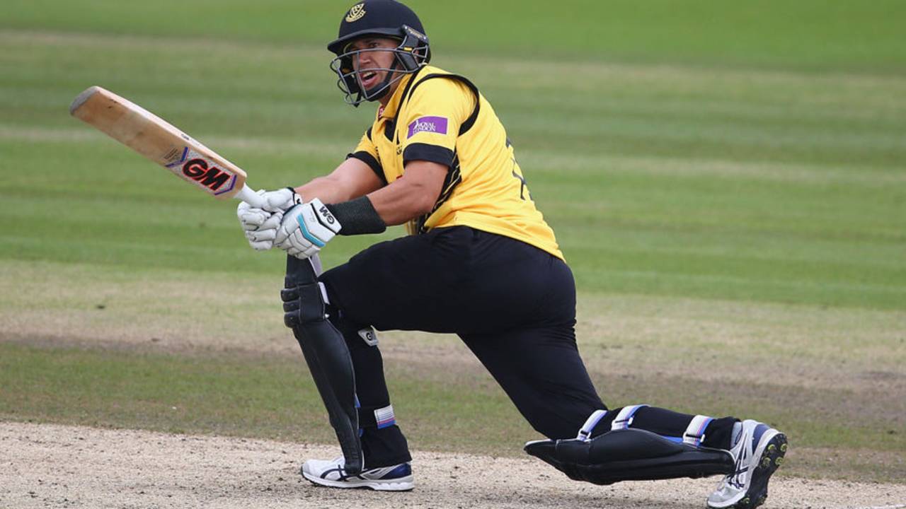 Ross Taylor hit 54 from just 44 balls, Sussex v Middlesex, Royal London Cup, South Group, Hove, June 12, 2016